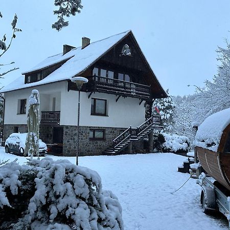 Lesniczowka Wiezyca I Domki シンバルク エクステリア 写真